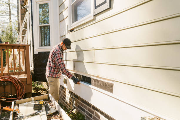 Trusted Emergency Siding Repair service in Warrenville, SC - Creative Siding